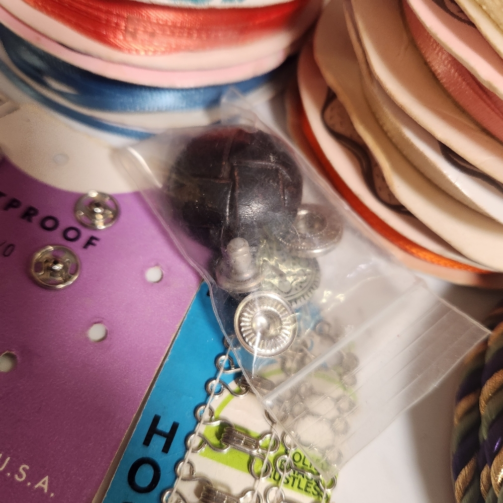 Assorted Ribbon and Sewing Collection - Picture 6 of 7